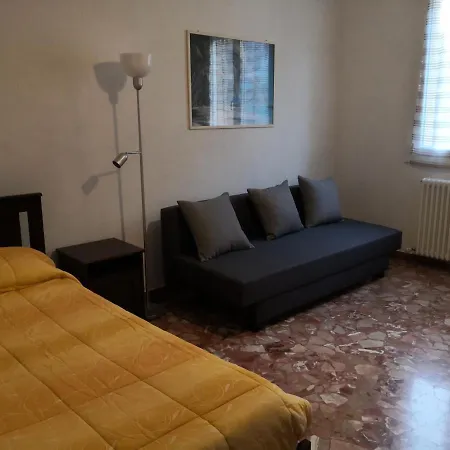 Daire Trilocale Alla Lunetta *